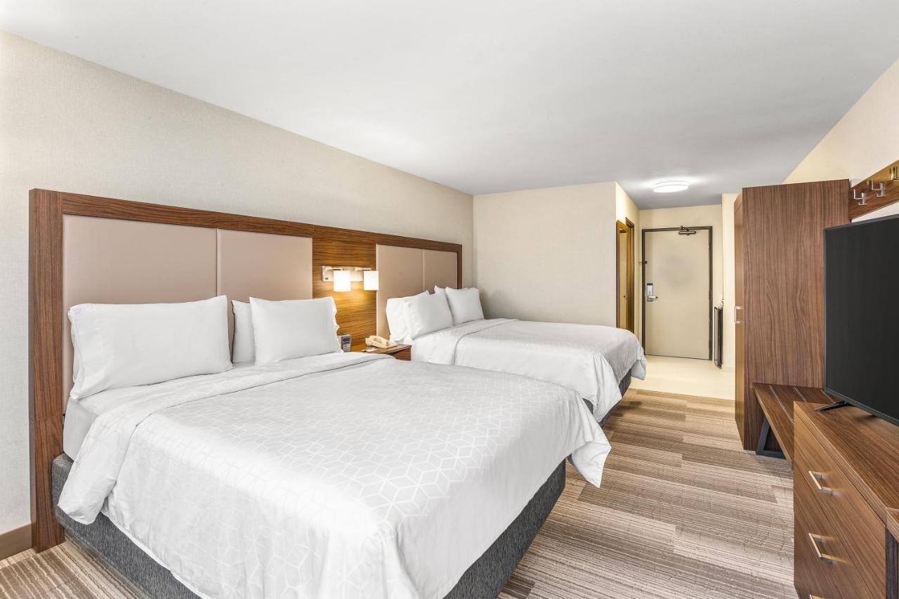 Holiday Inn Express & Suites Tacoma By Ihg Exterior foto